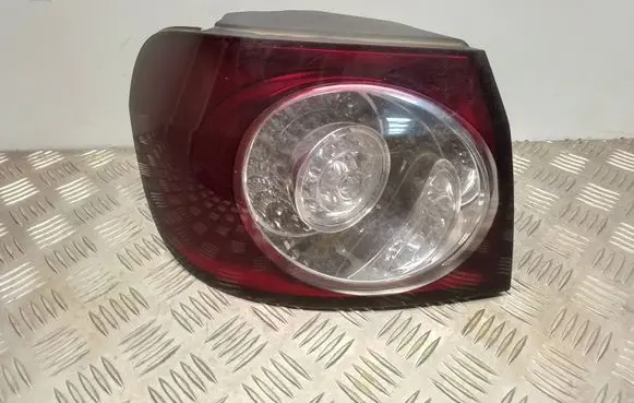 Volkswagen Golf Plus Rear/tail lights 5M0945095L