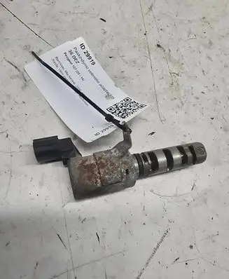 Peugeot 107 Camshaft vanos timing valve 30Q010