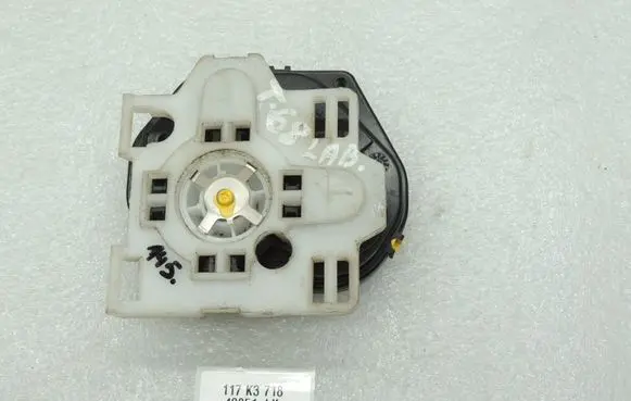Toyota Hilux (AN120, AN130) Front door wing mirror part 879100KA30