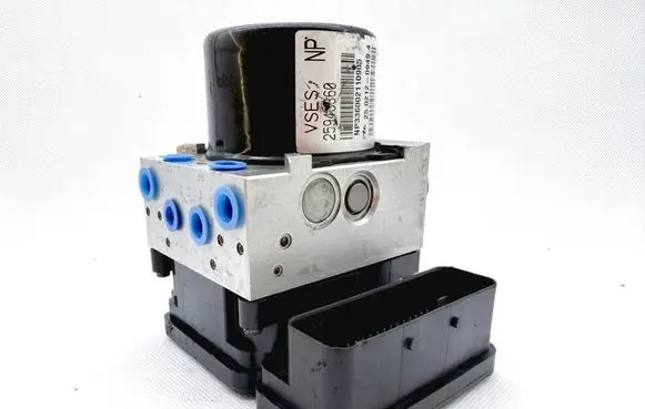 Chevrolet Captiva ABS Pump 25943360 25061338813 28526205013