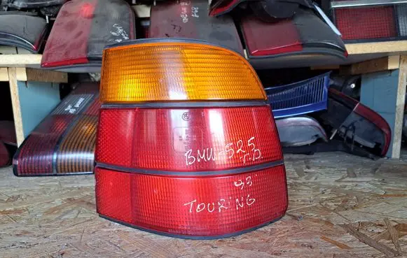 BMW 5 E34 Rear/tail lights 3374ULO E163274 63274