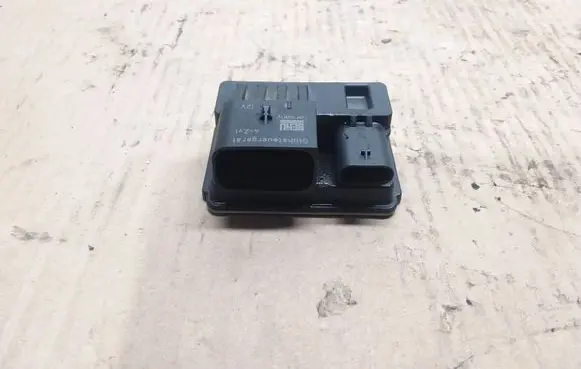 BMW 1 F20 F21 Glow plug pre-heat relay 857008702 0522120103 8570087