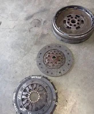 Volkswagen Transporter - Caravelle T4 Clutch set kit B02103