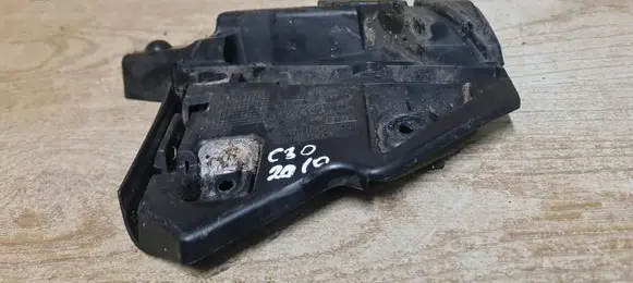 Volvo C30 Fender mounting bracket 31214884