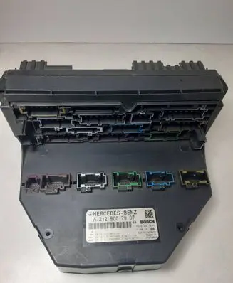 Mercedes-Benz C W204 Fuse module A2129007907 A2129015700 A2129020603