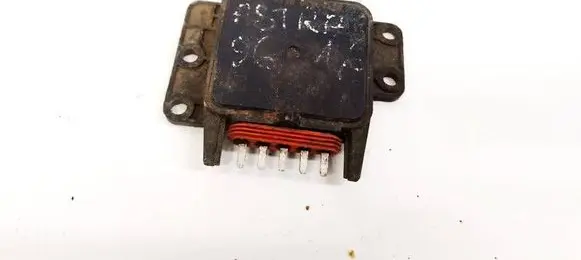 Opel Astra F Ignition amplifier control unit 