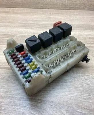 Ford Transit - Tourneo Connect Fuse module 93BG14A073EJ 93BG14K150AD