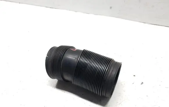 Audi A6 S6 C5 4B Air intake hose/pipe 06C129627D