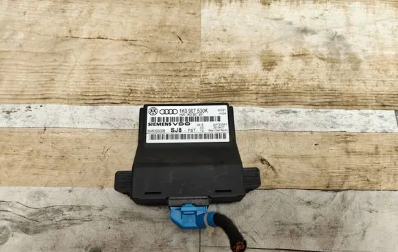 Skoda Octavia Mk2 (1Z) Gateway control module 1K0907530K 1K0907951