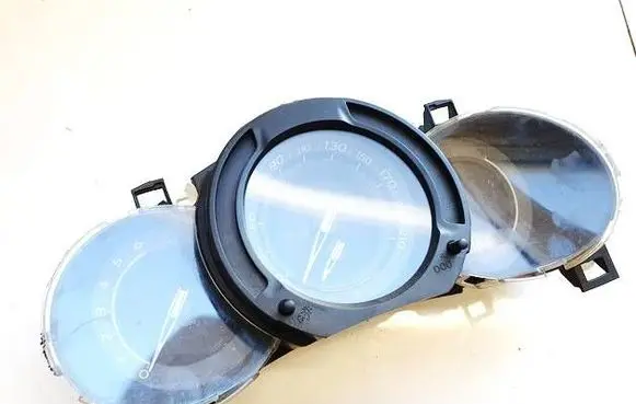 Citroen DS3 Speedometer (instrument cluster) 96664542xt