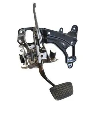Toyota RAV 4 (XA50) Brake pedal 