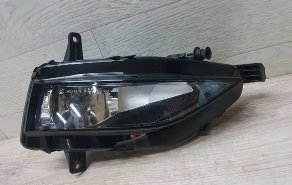 Volkswagen Golf VII Front fog light 5G0941662F
