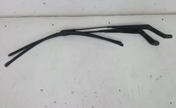 Ford Galaxy Front wiper blade arm