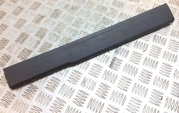 Front sill trim cover