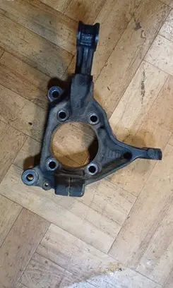 Subaru Forester SK Front wheel hub spindle knuckle NSD174 6L20