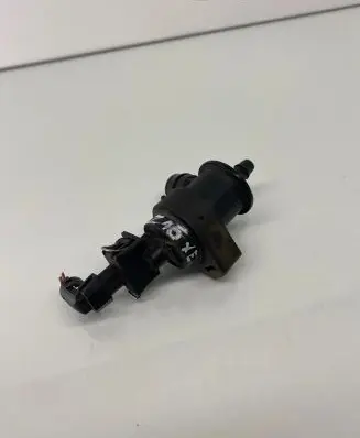 Opel Astra H Vacuum valve 13110331