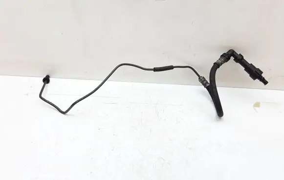 Volvo V40 Clutch pipe/line 