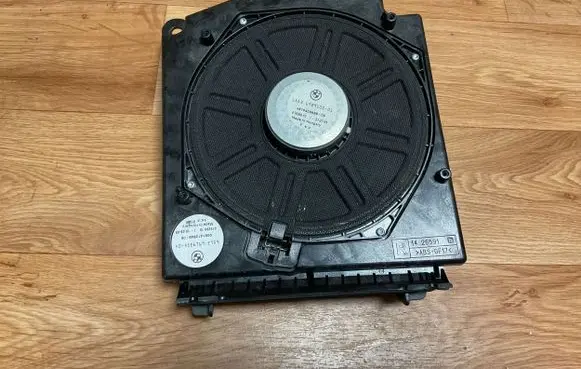 BMW 5 E60 E61 Subwoofer speaker 6929100 4910430686 61928910