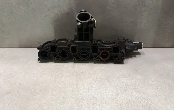Volkswagen Golf VI Intake manifold 03L129086A 128324 0280751007