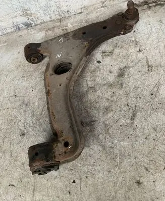 Opel Zafira B Front lower control arm/wishbone