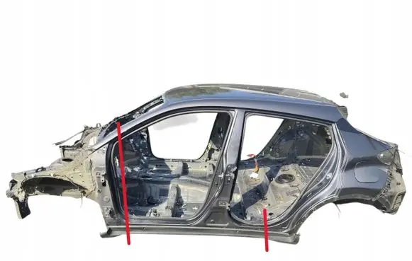 Toyota Avensis T220 Front piece kit 