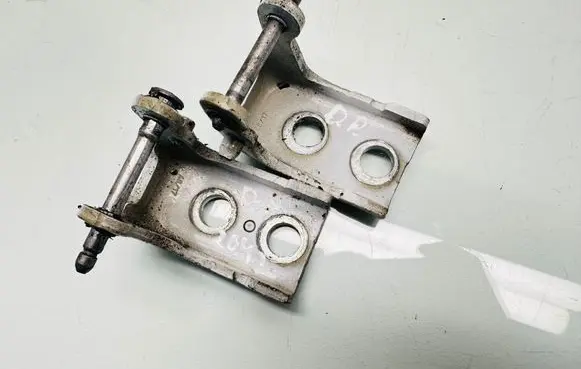 Toyota Proace Front door upper hinge 