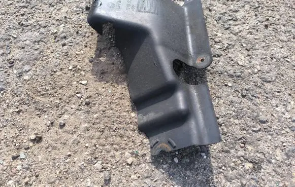 Volkswagen Multivan T5 Rear underbody cover/under tray 7H0825215