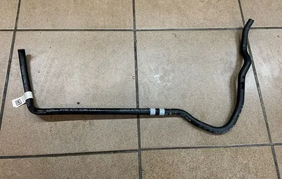 Audi A3 S3 8V Fuel line/pipe/hose 06K133986AF