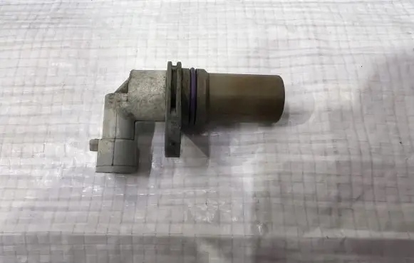 Alfa Romeo 147 Crankshaft speed sensor 46798345