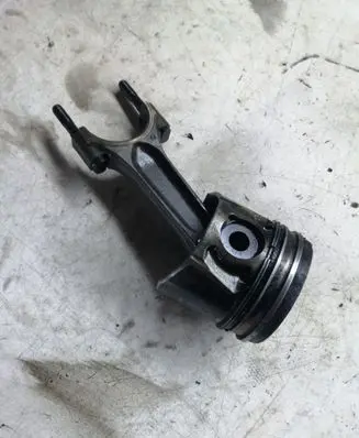 Ford Mondeo MK IV Piston with connecting rod 085190 HS2RI