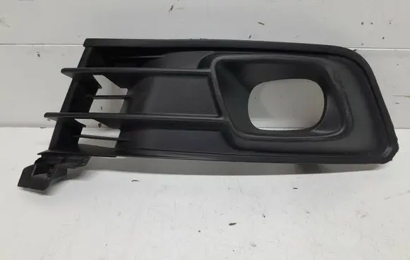 Renault Captur Front bumper lower grill 261A39427R