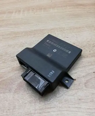 Audi A6 S6 C6 4F Gateway control module 4F0907468D