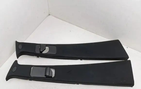 Mercedes-Benz ML W164 (B) pillar trim (top) A1646909825 A1646909725