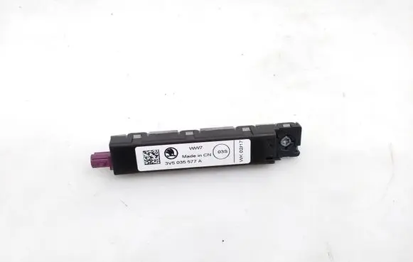 Seat Toledo IV (NH) Aerial antenna amplifier 3V5035577A