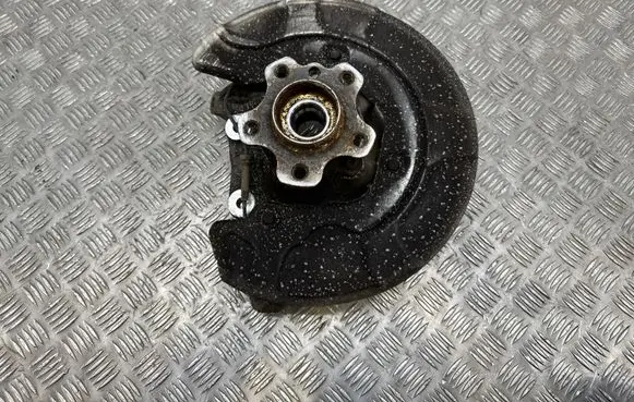 BMW 5 G30 G31 G38 Rear wheel hub 6866337