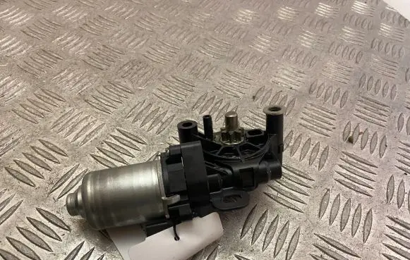Lexus RX 450H Seat adjustment motor 43944010400