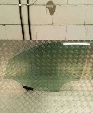 Hyundai Tucson TL Front door window glass four-door 43R00049