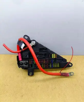 BMW 5 E60 E61 Fuse module 6906619