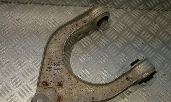 Mercedes-Benz E W211 Front upper control arm/wishbone A2113300138