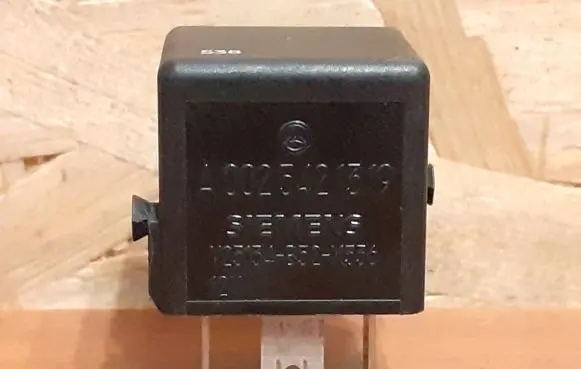 Mercedes-Benz S W220 Other relay V23134B52X336