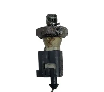 Audi Q7 4L Oil pressure sensor 1J0973081