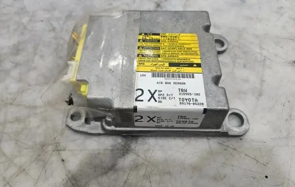 Toyota Avensis T250 Airbag control unit/module 8917005220