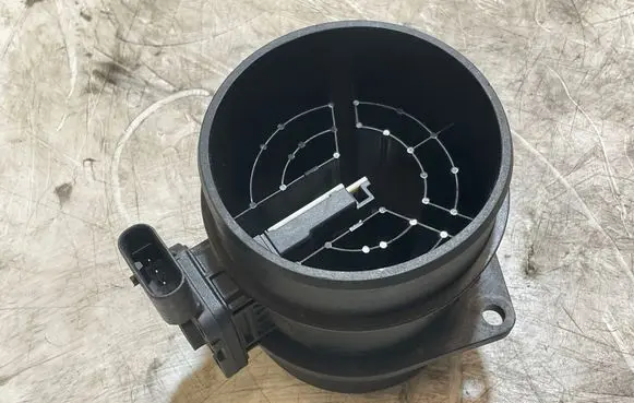 Mercedes-Benz Sprinter W907 W910 Mass air flow meter A6519050500 40042