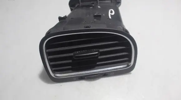 Volkswagen Golf VI Dashboard side air vent grill/cover trim