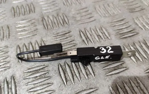 Aerial GPS antenna