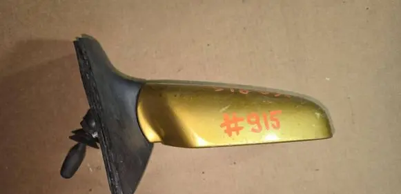 Toyota Yaris Manual wing mirror E13010399