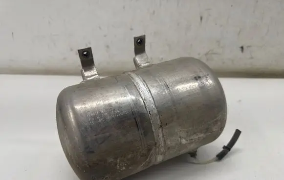 Mercedes-Benz GLE W167 Vacuum air tank A1673206904 000114920