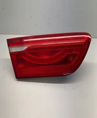 Jaguar XE Tailgate rear/tail lights