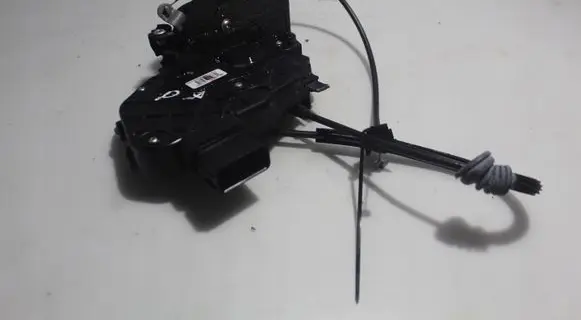 Volvo S40 Front door lock