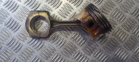 Renault Megane I Piston with connecting rod